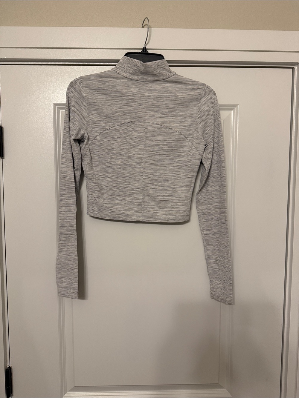 lululemon athletica Light Gray Marled Turtleneck Crop Long Sleeve - Picture 2 of 4